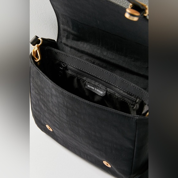Herschel Supply Co. Orion Retreat Mini Crossbody Bag black *strap not included* - Picture 6 of 12